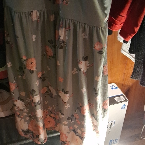 No Boundaries Gray Floral Tie-Front Camisole Dress - Picture 9 of 9